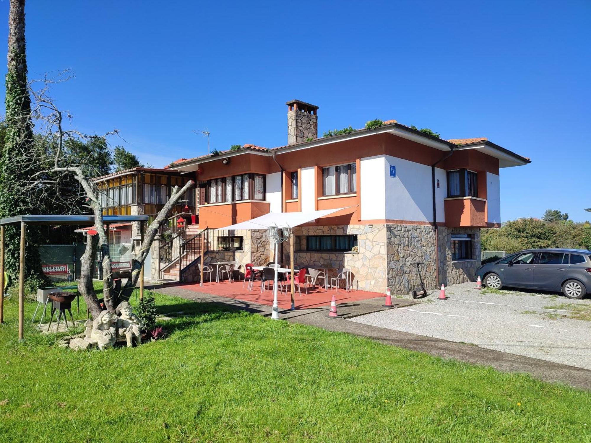 Family House Gijon Villa Exteriör bild